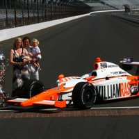 Veldons par uzvaru 'Indy 500' nopelna 2.6 miljonus USD