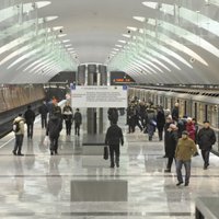 В метро Москвы начнут продавать билеты за приседания