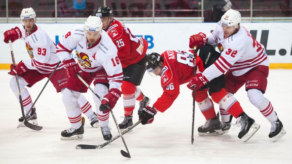 Arturs Kulda, Metallurg Nk - Yokerit, KHL