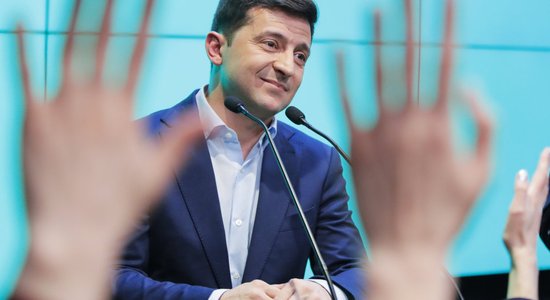 Зеленский подписал закон об импичменте президента Украины