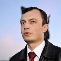 Неизвестные избили антифашиста Яниса Кузина