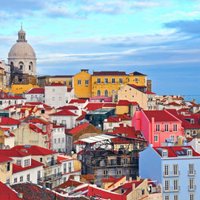 Pēc skandāla ar 'zelta vīzām' Portugālē uz laiku aptur uzturēšanās atļauju izsniegšanu ārvalstniekiem