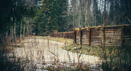 Brīvdienu maršruts: varonīgajiem latviešu strēlniekiem veltīti objekti Ložmetējkalna un Antiņu apkaimē