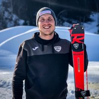 Miks Zvejnieks izcīna Latvijas čempiona titulu milzu slalomā