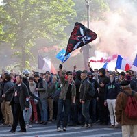 Francijā notikuši vērienīgi protesti pret viendzimuma laulību likumu