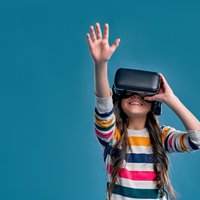 Bērnu slimnīcā satraukumu un sāpes mazinās ar virtuālo realitāti