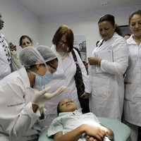 Pēc 'Tropu Trampa' piezīmēm Kuba no Brazīlijas atsauc tūkstošiem ārstu