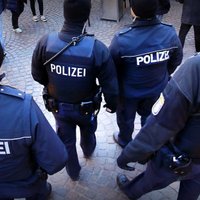 Германия: пьяный гражданин Латвии угрожал полицейским металлическим прутом