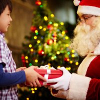 Bērni uzticības tālruņa konsultantiem sūdzējušies arī par Ziemassvētku dāvanām