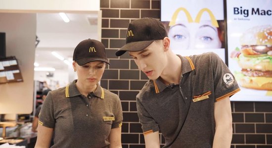 Noskaties! Kā 'McDonald's' kolektīvā uzņem jauno māmiņu?