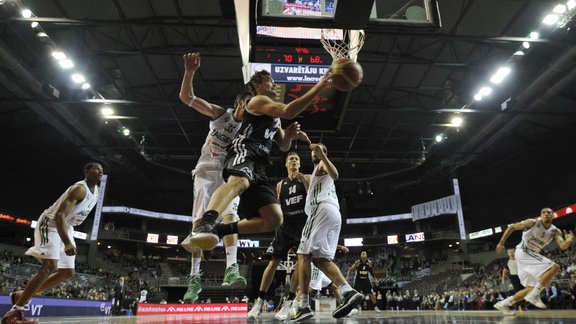 VTB līga basketbolā: VEF Rīga - Kauņas Žalgiris - 32