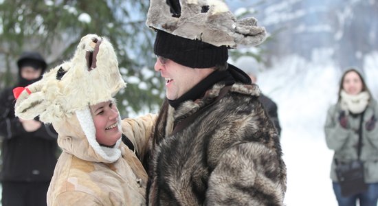 Ziemassvētku čigānu dziesmas jeb kaladnieku un totaru gaviles