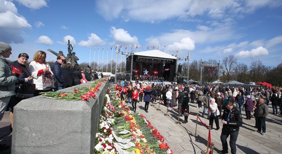 Šogad nenotiks tradicionāli plaši apmeklētie 9. maija svētki Uzvaras parkā