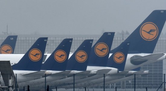 'Lufthansa' vienojas ar stjuartiem par algu palielināšanu