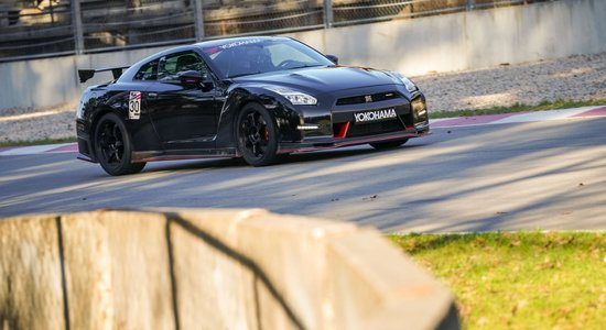 Minišosejas sezonas atklāšanā triumfē Liepiņš ar 'Nissan GT-R'