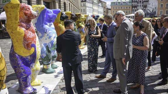 Berlīnes lāču izstāde Doma laukumā - 1