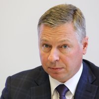 Юриса Гулбиса уволили с поста главы Tet из репутационных соображений