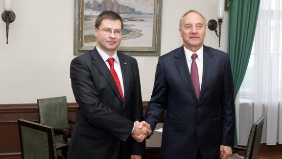 Valdis Dombrovskis un Andris Bērziņš