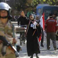 Ēģiptieši pārliecinoši atbalsta konstitūciju; divās referenduma dienās 9 bojāgājušie un 400 aizturētie