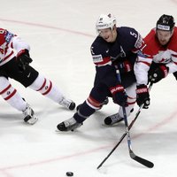 Kanādas hokejisti uzvar ASV un iekļūst pasaules čempionāta finālā