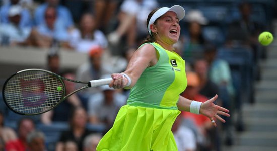 Ostapenko pēc "French Open" WTA rangā atkāpjas par divām pozīcijām