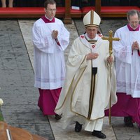 'Urbi et Orbi' lūgšanā pāvests aicina uz mieru pasaulē