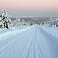 Дороги Латвии зимой очистят тысячами тонн соли