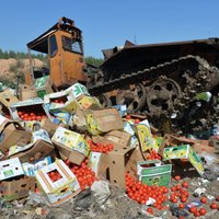 Krievijas Komunistu partija ierosina izdalīt sankciju sarakstā iekļautos pārtikas produktus trūkumcietējiem