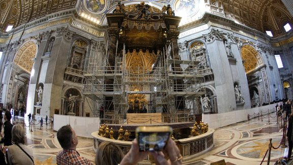 Vatican Basilica Restoration