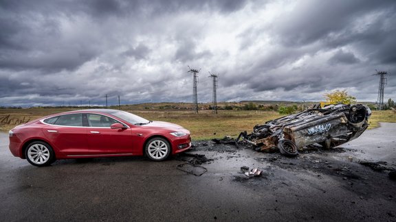 Tesla crash