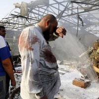 Bumbas sprādzienā Bagdādē desmitiem bojāgājušo