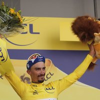 Alafilips palielina pārsvaru 'Tour de France' kopvērtējumā; Skujiņš finišē 168. vietā