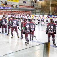 Latvijas hokeja izlase uz Slovākiju dosies 26 spēlētāju sastāvā