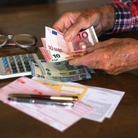 Piedāvā celt vecuma pensijas bāzi līdz 163 eiro tagadējo 80 eiro vietā