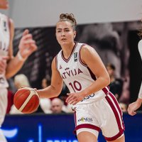 Latvijas basketbolistes Eiropas čempionāta kvalifikācijas spēlē zaudē Francijai