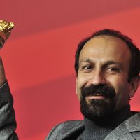 Berlināles 'Zelta lāci' saņem irāņu režisora Farhadi filma