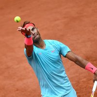 Nadals 'French Open' otrajā kārtā zaudē vien četrus geimus