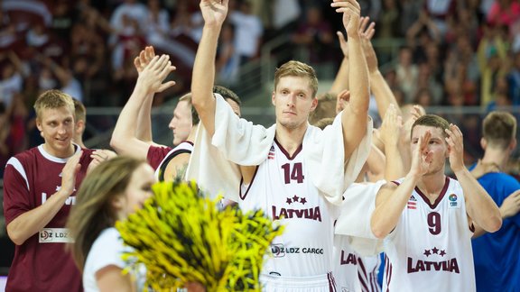 Latvijas basketbolisti uzvar Zviedrijas izlasi - 9