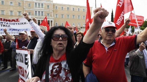 Streiks un demonstrācijas pret jauniem taupības pasākumiem Grieķijā - 7