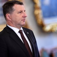 Большинство юридической комиссии поддержало открытые выборы президента Латвии
