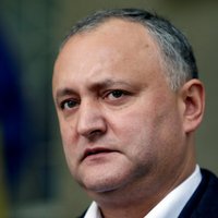Moldovas Konstitucionālā tiesa uz laiku aptur prezidenta pilnvaras