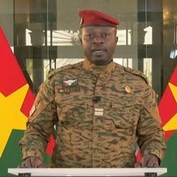 Burkinafaso militārais līderis sola atgriešanos pie konstitucionālās kārtības tam 'piemērotajos apstākļos'
