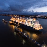 Американские танкеры с газом меняют курс на Европу