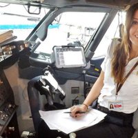 Sieviete, kura lauž stereotipus: pasauli iedvesmo pilote no Turcijas