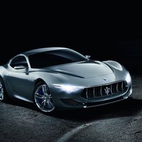 Itāliešu sportisko auto marka 'Maserati' uzsāks elektromobiļu ražošanu