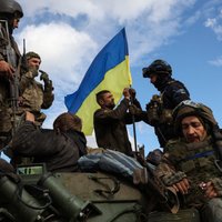 Amatpersona: Ukrainas armija dienvidos turpina virzīties uz priekšu