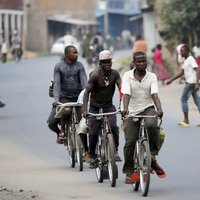 Burundi ceļ pilsoņu morāli: neprecētiem pāriem obligāti jāsalaulājas