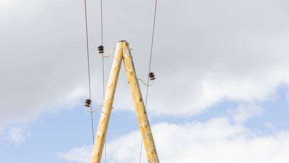 "Sadales tīkls" ieviesis inovāciju – darbus vidsprieguma tīklā bez elektrības atslēgšanas klientiem - 13