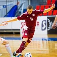 Latvijas U-19 telpu futbola izlase cieš sagrāvi pārbaudes spēlē
