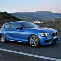 Jaunais 'BMW' 1. sērijas trīsdurvju hečbeks